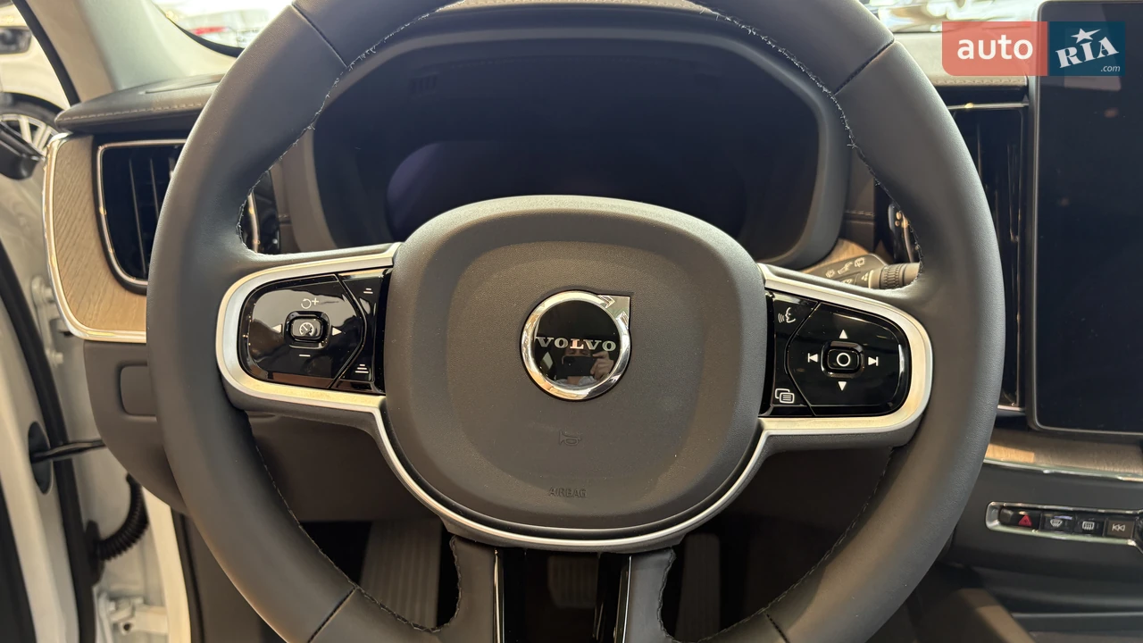 Volvo-24