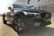 Volvo XC60 Momentum