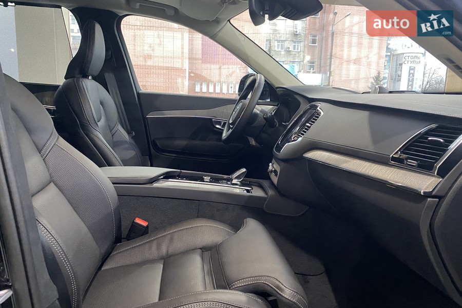 Volvo XC90 Recharge - фото 16