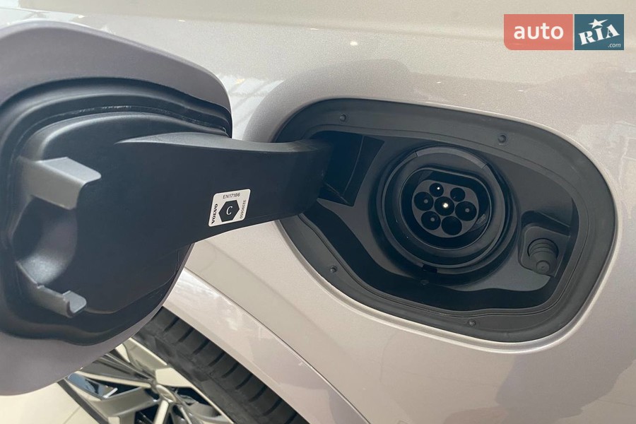 Volvo XC90 Recharge - фото 33