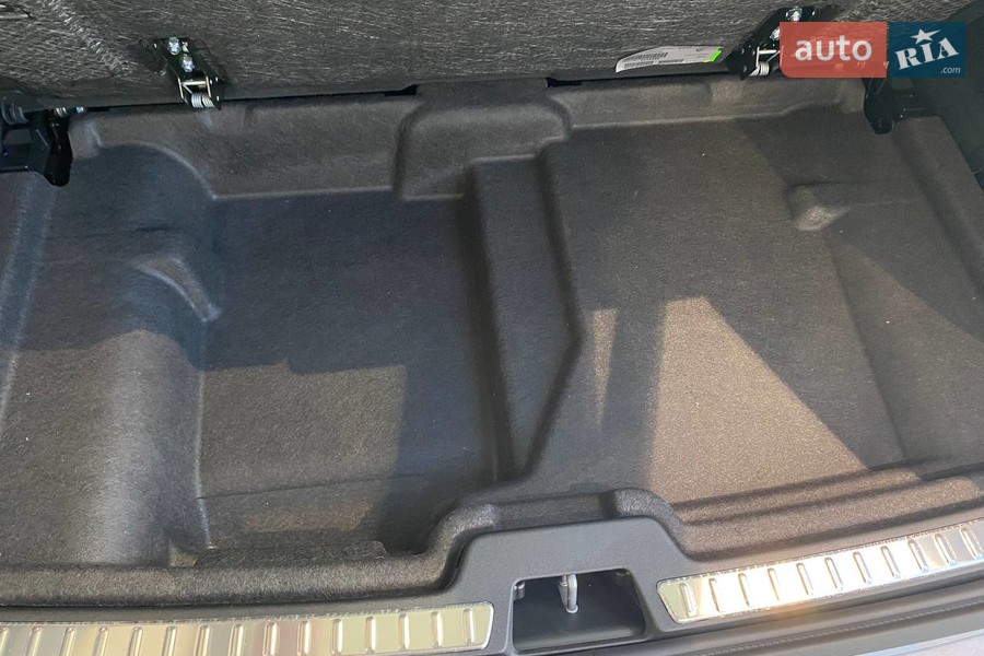 Volvo XC90 Recharge - фото 13