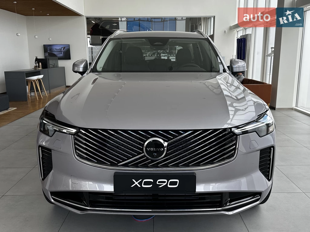 Volvo XC90 Recharge Plus Bright