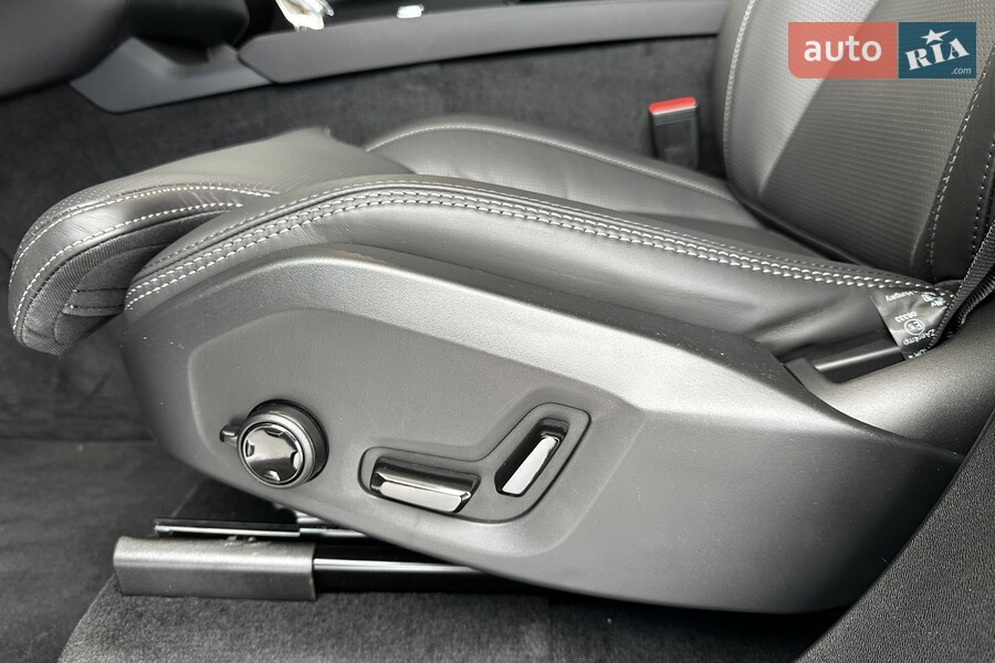 Volvo XC90 Recharge - фото 13