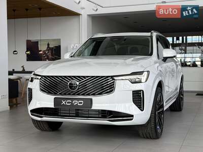 Volvo XC90 Recharge 2025 Ultra Bright