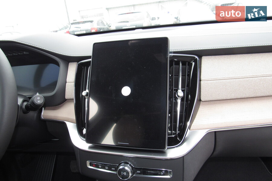 Volvo XC90 Recharge - фото 13