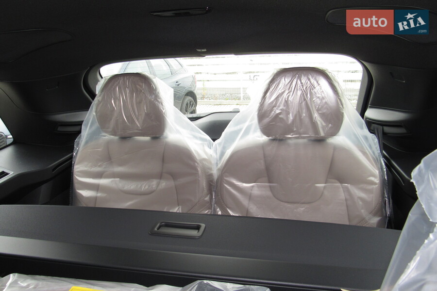 Volvo XC90 Recharge - фото 18