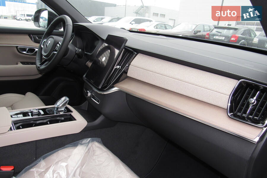 Volvo XC90 Recharge - фото 19