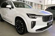Volvo XC90 Recharge Ultra Bright