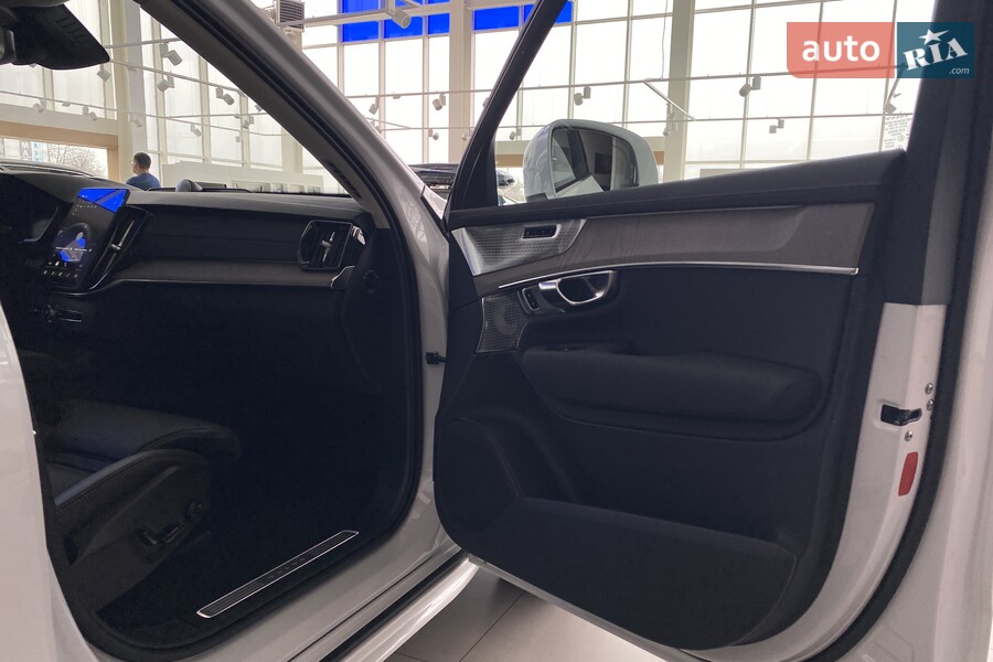 Volvo XC90 Recharge - фото 19