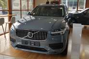 Volvo XC90 Momentum