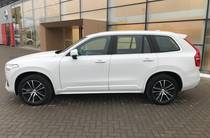 Volvo XC90 Momentum