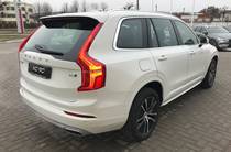 Volvo XC90 Momentum