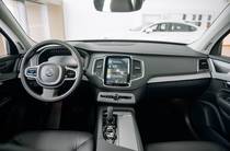 Volvo XC90 Momentum