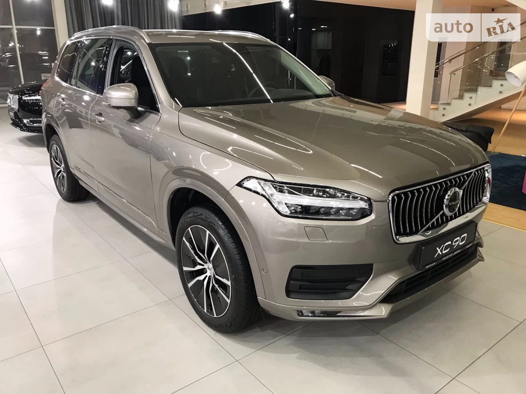 Volvo XC90 Momentum