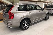 Volvo XC90 Momentum