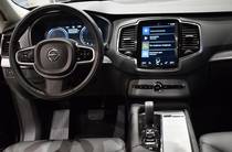 Volvo XC90 Momentum