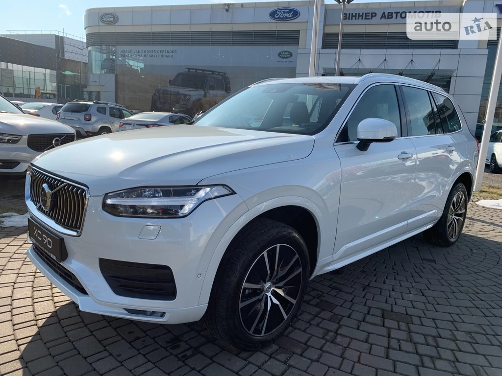 Volvo XC90 Momentum