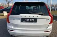 Volvo XC90 Momentum