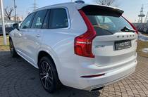 Volvo XC90 Momentum