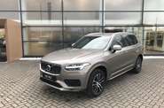 Volvo XC90 Momentum