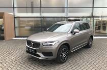 Volvo XC90 Momentum