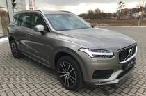 Volvo XC90 Momentum