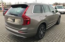 Volvo XC90 Momentum