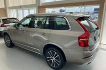 Volvo XC90 Momentum