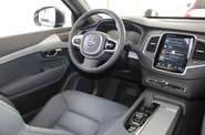 Volvo XC90 Momentum