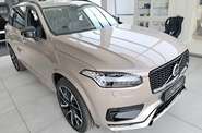 Volvo XC90 Ultimate Dark