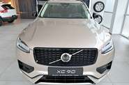 Volvo XC90 Ultimate Dark