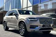 Volvo XC90 Plus Bright