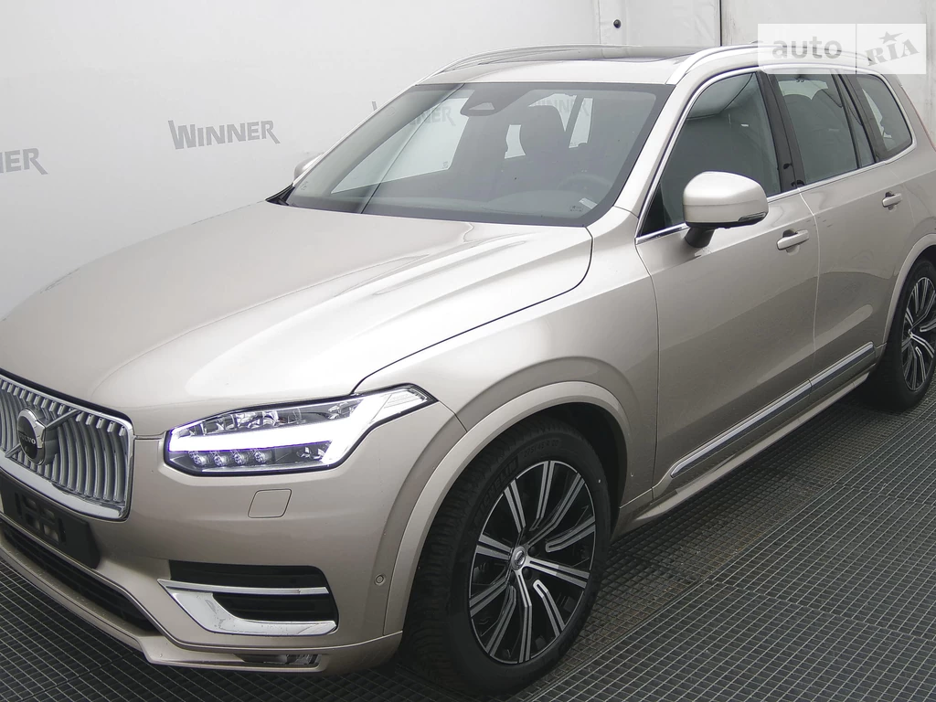 Volvo XC90 Plus Bright