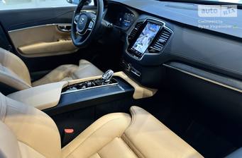 Volvo XC90 2023 Plus Bright