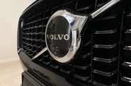 Volvo XC90 Plus Dark