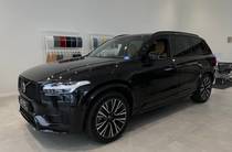 Volvo XC90 Plus Dark