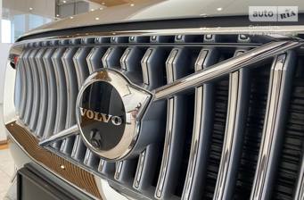 Volvo XC90 2024 Plus Bright