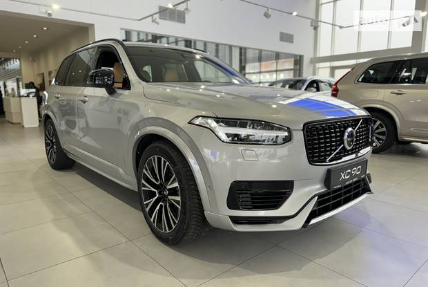 Volvo XC90 Ultimate Dark