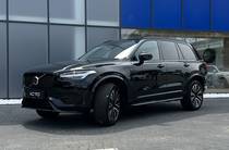 Volvo XC90 Ultimate Dark