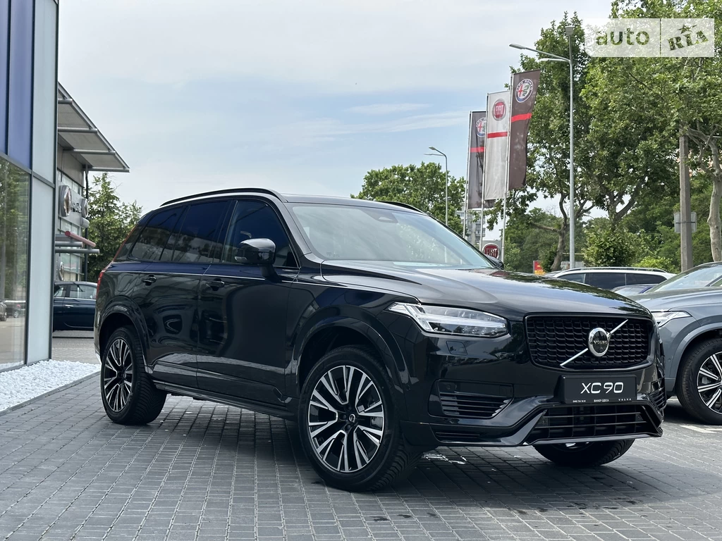 Volvo XC90 Ultimate Dark