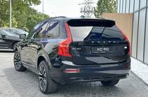 Volvo XC90 Ultimate Dark