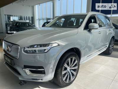 Volvo XC90 2024 Plus Bright