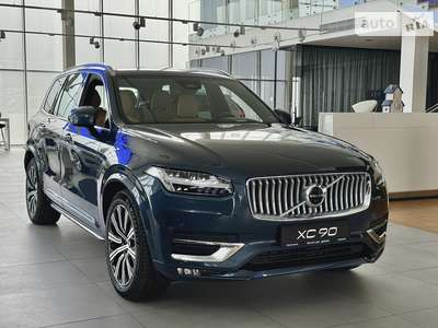 Volvo XC90 2025 Plus Bright