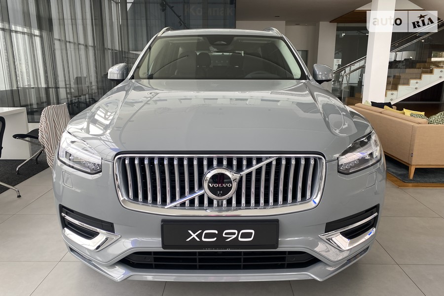 Volvo XC90 - фото 2