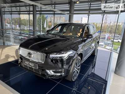 Volvo XC90 2024 Plus Bright