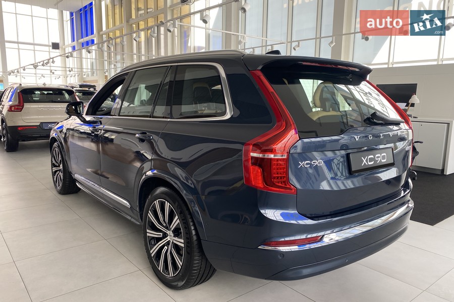 Volvo XC90 - фото 5