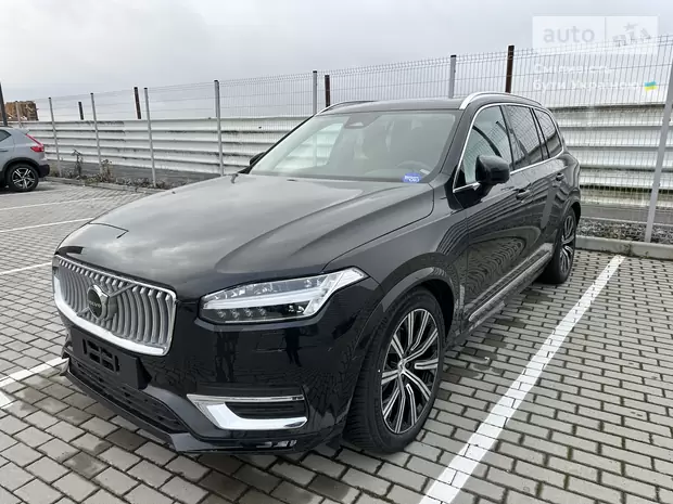 Volvo XC90 Plus Bright