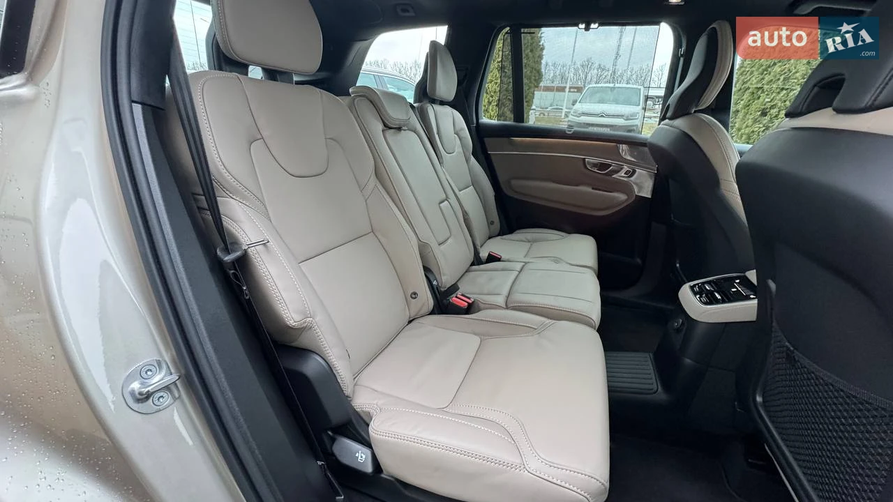 Volvo-37