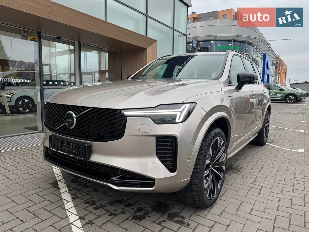 Volvo XC90 Ultimate Dark