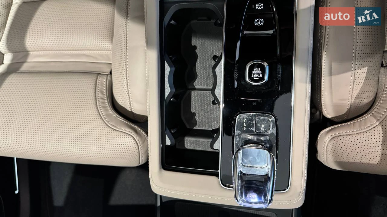 Volvo-25